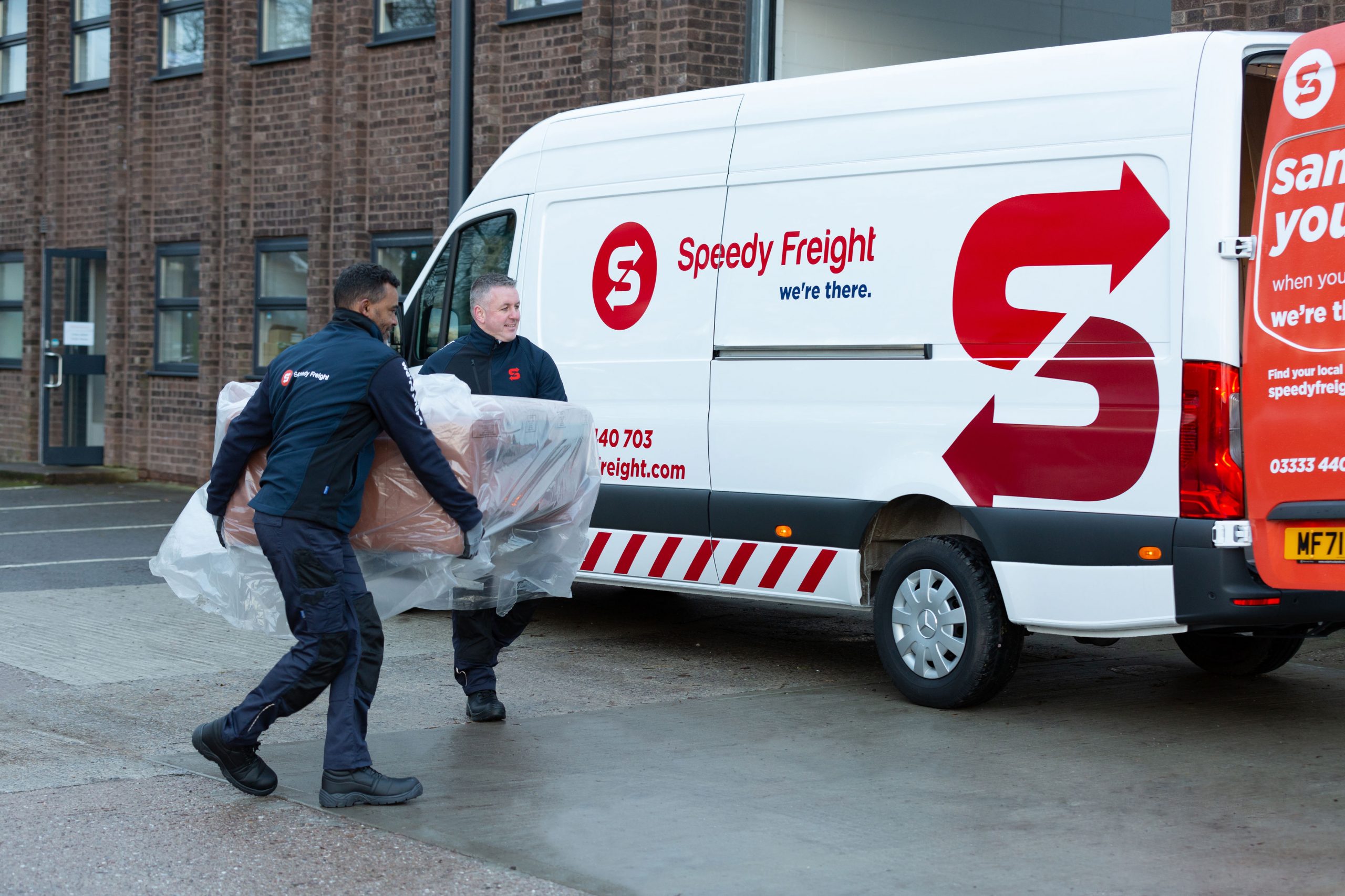 7 Reasons To Choose a Courier With Same Day Delivery